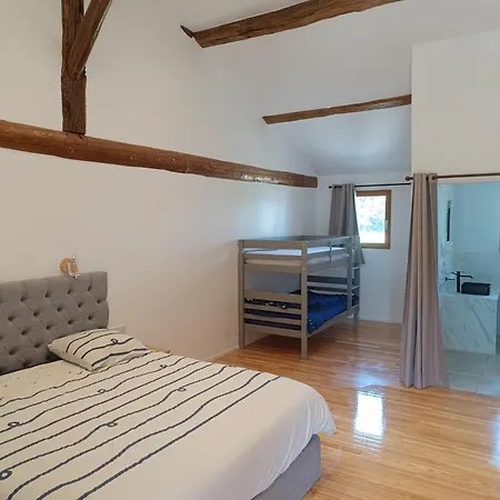 Bed and breakfast Ranch Du Pont Urgin 3*