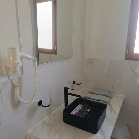 Ranch Du Pont Urgin Bed & Breakfast 3*